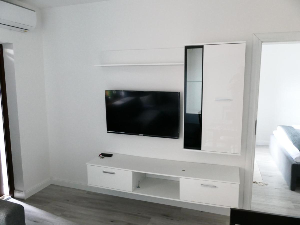 Just Apartment