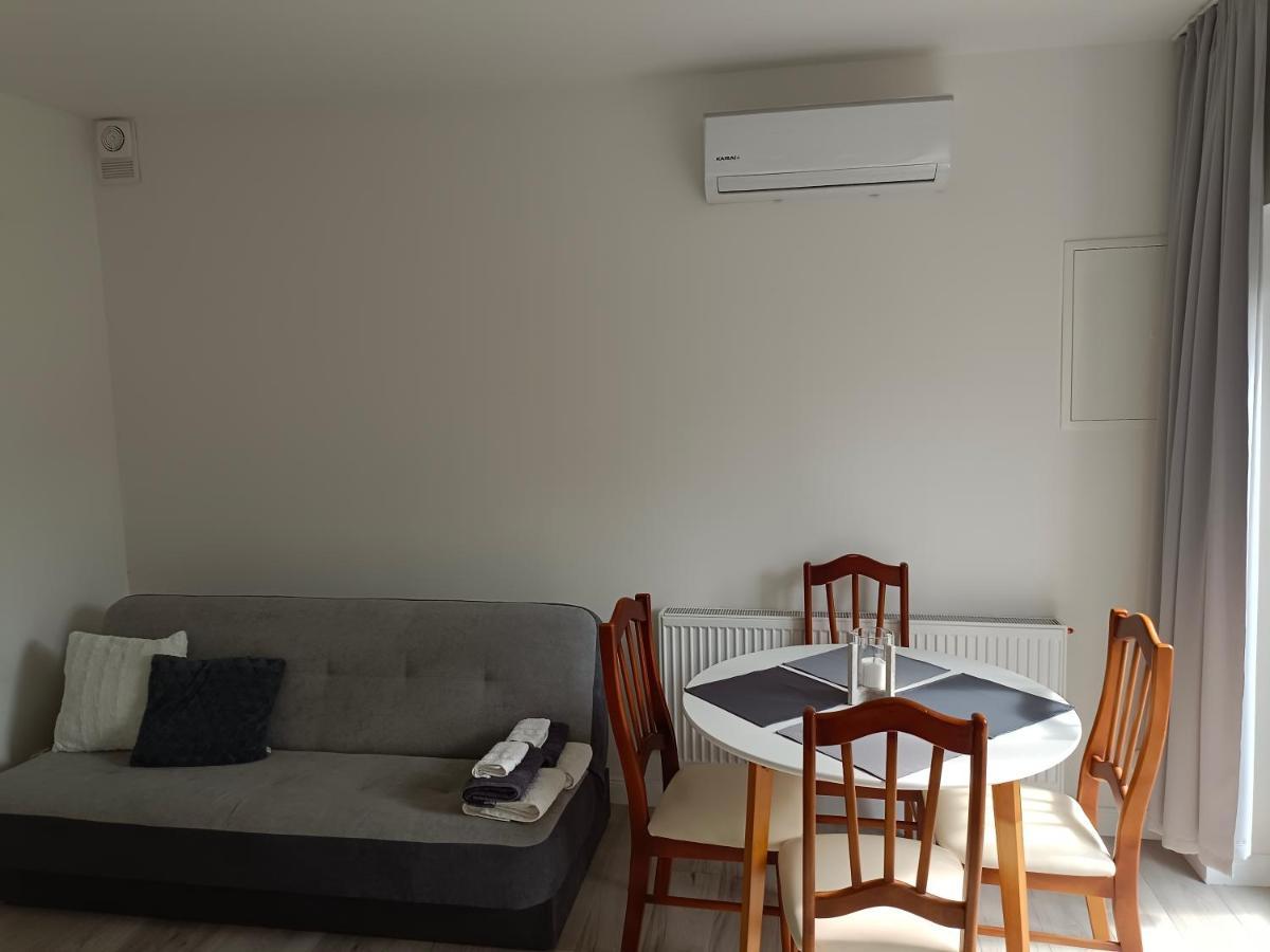 Just Apartment *